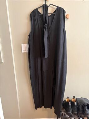 Chic Black Sleeveless Top